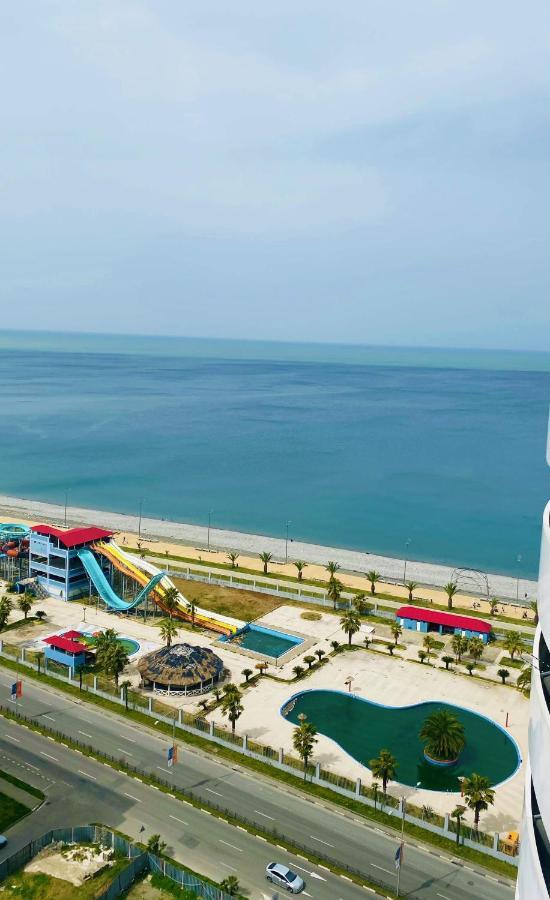 Sea View Studio Apartment In Orbi Residence Батуми Экстерьер фото
